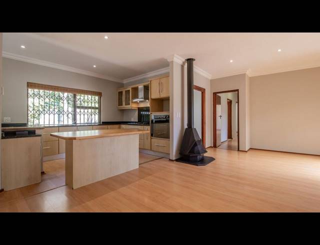 4 BEDROOM HOUSE FOR SALE IN KENRIDGE